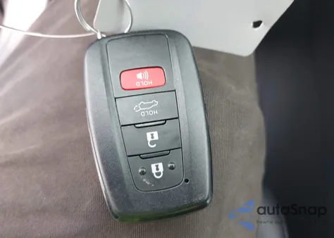 2025 Toyota Rav4 Hybrid Xle Premium z USA, uszkodzony, nr VIN JTMB6RFV8SD153624